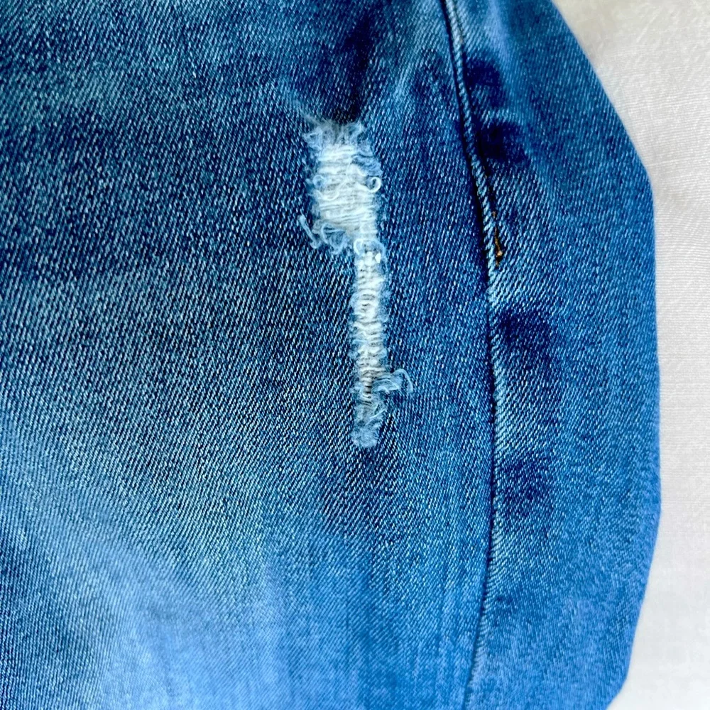Lucky Brand Skinny Jeans - Picture 7 of 11